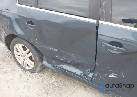 2007 Volkswagen Jetta 2.5 z USA, uszkodzony, nr VIN 3VWSF71K07M100541